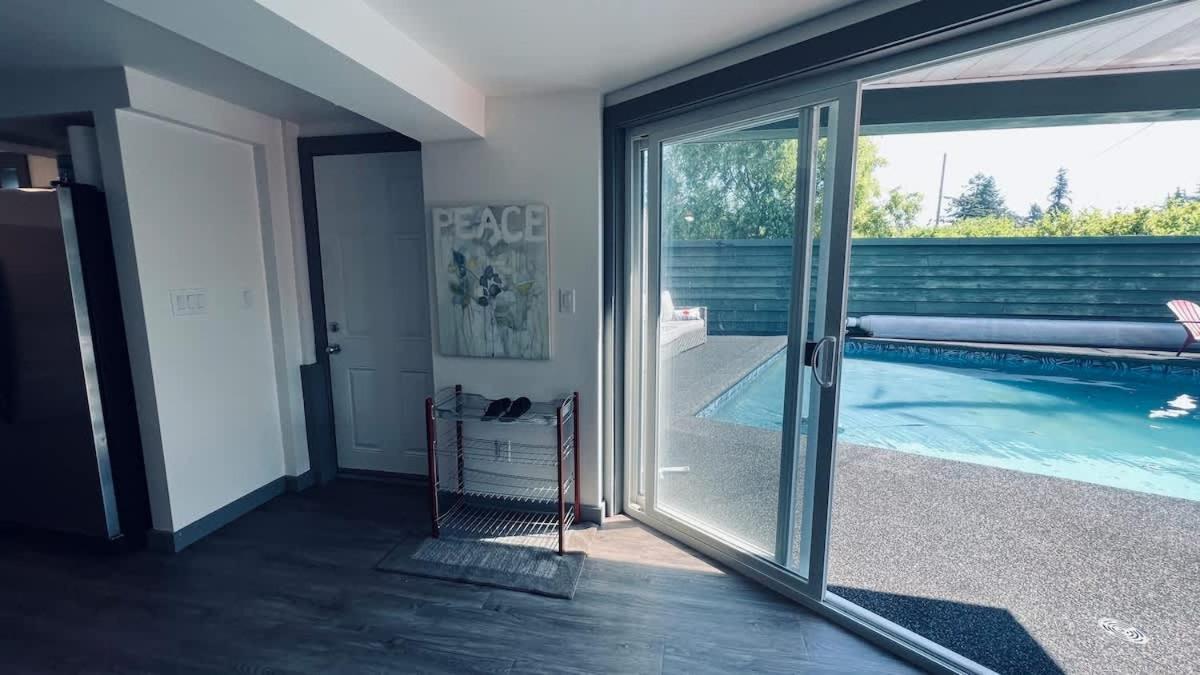 Tranquil Oasis 2 Bedroom Suite With Pool View Victoria Exterior photo