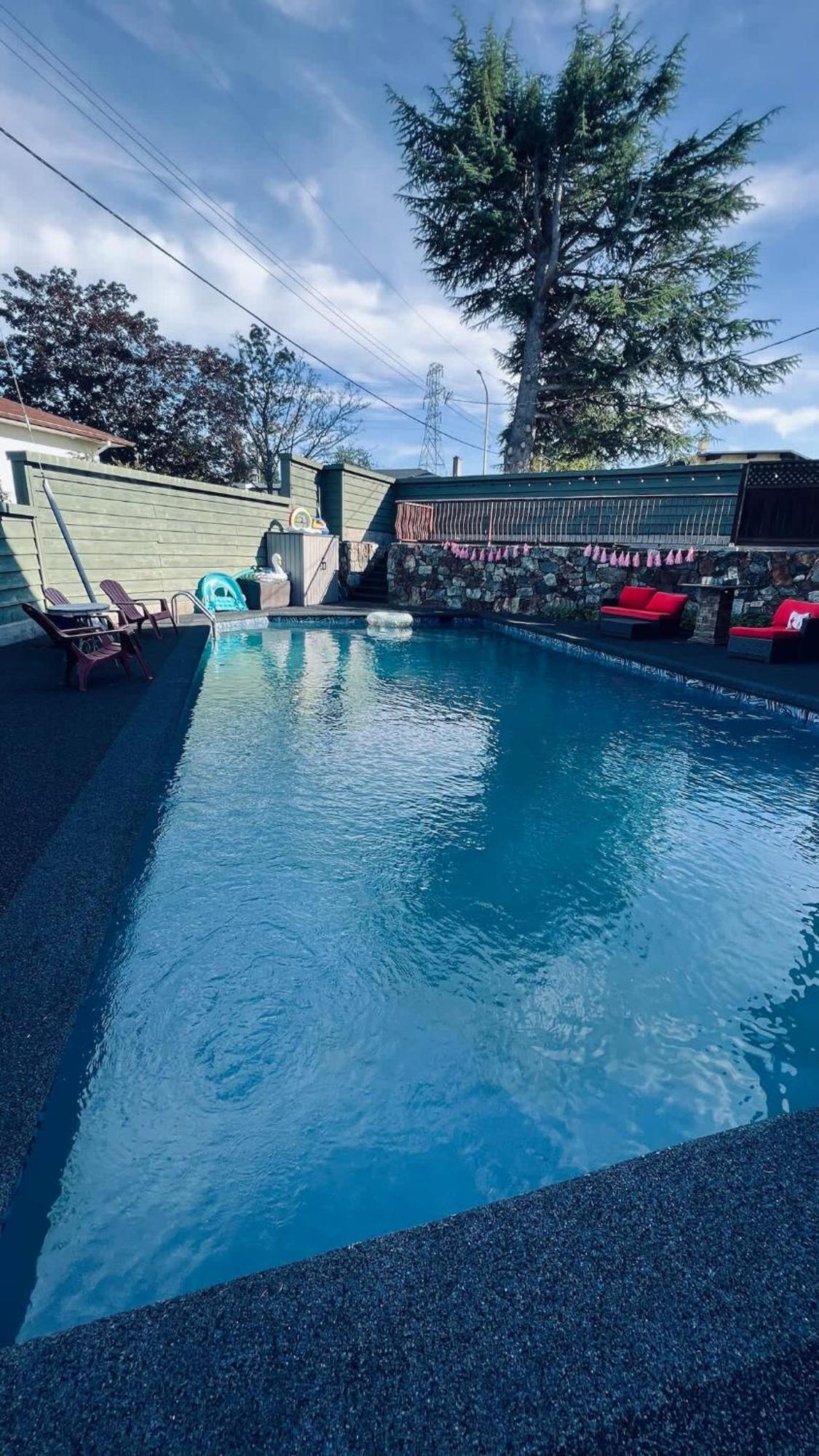 Tranquil Oasis 2 Bedroom Suite With Pool View Victoria Exterior photo